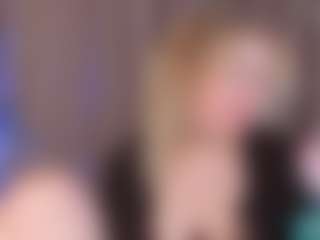 Live cam show with Colleen - Oil on wildcum.com
