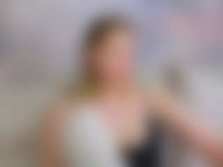 Live cam show with Colleen - Upskirt on livesuperchat.net