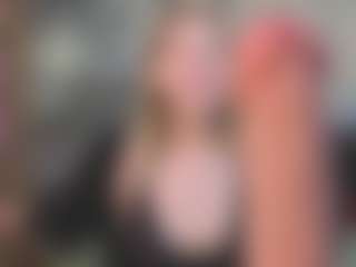 Live cam show with Colleen - Striptease on SinfulBabes