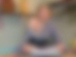 Live cam show with Colleen - Average on Camsoda