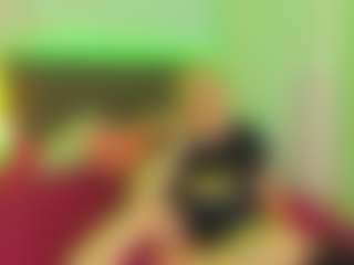 CurlyDream's Live Sex Cam Show