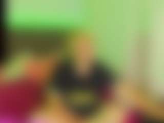 CurlyDream's Live Sex Cam Show