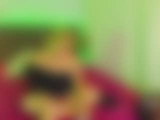 CurlyDream's Live Sex Cam Show