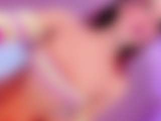 Live cam show with Dafnne-Gill - Smoking on Camsoda