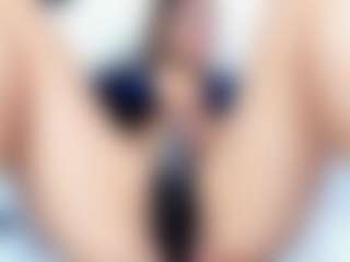 lady-30 MILF webcam performer live streaming