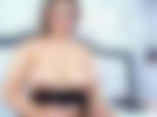 lady-30's Live Sex Cam Show