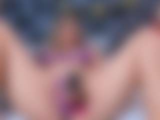 lady-30 MILF webcam performer live streaming