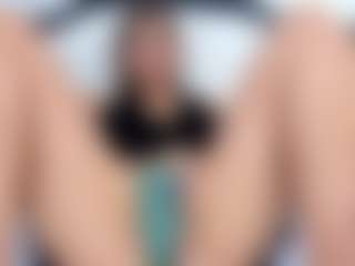 Live cam show with lady-30 - Fingers on SquirtSoMuch