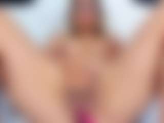 Live cam show with lady-30 - Middle Aged on SpunkLive