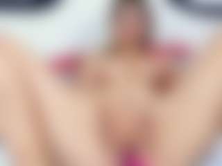 lady-30 MILF webcam performer live streaming