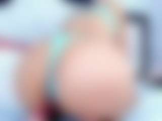 Live cam show with lady-30 - Latina MILF on CamClone | colombia