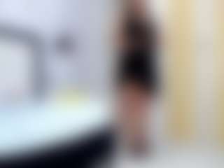 lady-30 MILF webcam performer live streaming
