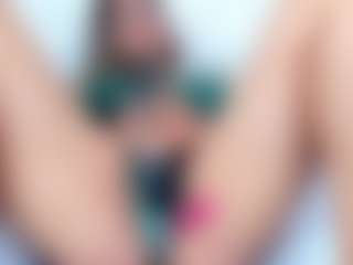 Live cam show with lady-30 - Deepthroat on Camsoda