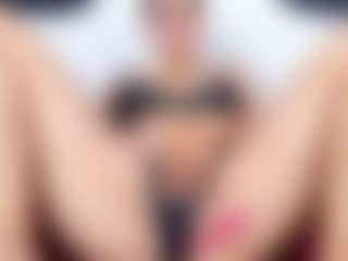 Live cam show with lady-30 - Blonde Hair Middle Aged on realtime-chat