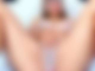 Live cam show with lady-30 - Bikini on Milfs Live