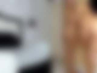 lady-30 MILF webcam performer live streaming