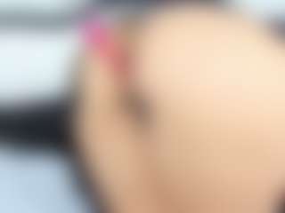 lady-30's Live Sex Cam Show