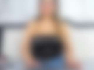 lady-30's Live Sex Cam Show