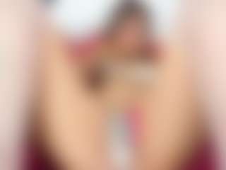 lady-30 MILF webcam performer live streaming