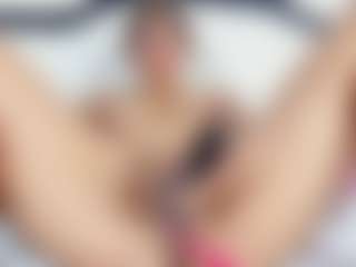 Live cam show with lady-30 - Squirt MILF on SxyPornLive