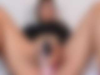 Live cam show with lady-30 - Curvy Middle Aged on milfzrlive.com