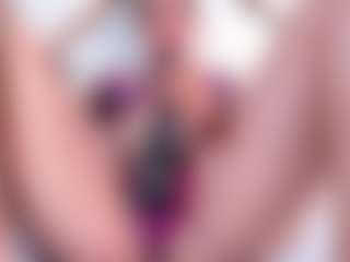 lady-30's Live Sex Cam Show