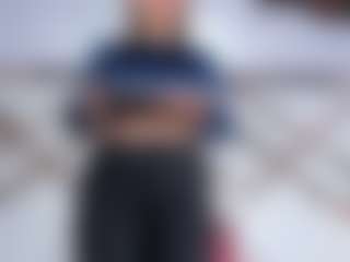 lady-30 MILF webcam performer live streaming