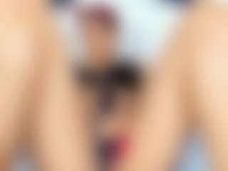 Live cam show with lady-30 - Middle Aged on Camsoda