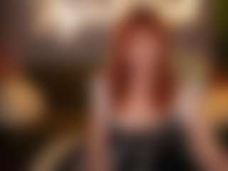 Live cam show with MagicLilu - Red Hair on friskycurves.com