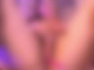 Miia Kay 🌸's Live Sex Cam Show