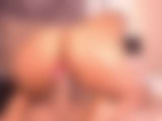 Miia Kay 🌸's Live Sex Cam Show