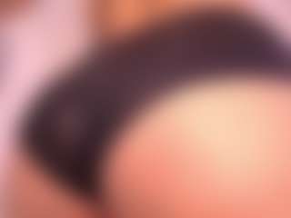 Live cam show with Miia Kay 🌸 - Curvy Teen (18+) on Camsoda