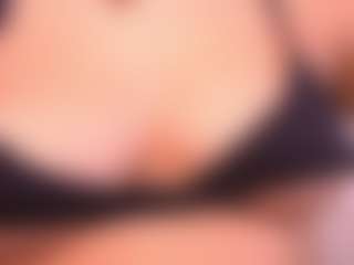 Miia Kay 🌸's Live Sex Cam Show