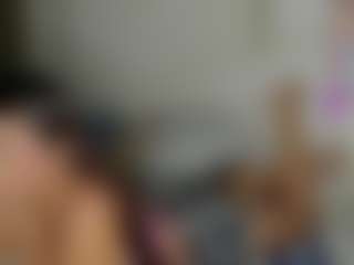 Live cam show with Andromedaaaaa - Spank Brown Hair on Chatstar