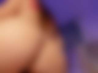 Andromedaaaaa's Live Sex Cam Show