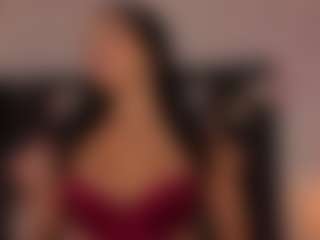 Live cam show with Scarlett-Vegga - Tease Red Hair on Camversity