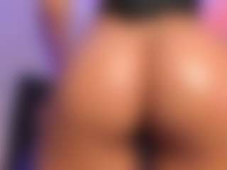 Live cam show with Scarlett-Vegga - Tittyfuck on fapnchat