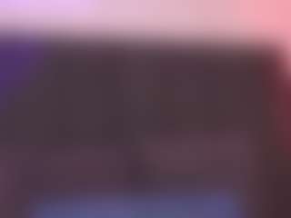 Live cam show with Scarlett-Vegga - Average on Milfs Live