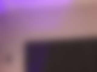 Live cam show with Scarlett-Vegga - Red Hair Squirt on Camsoda