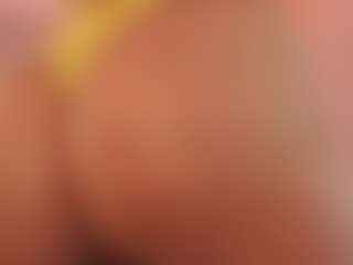 Live cam show with Scarlett-Vegga - Fingering on Adult Interactions