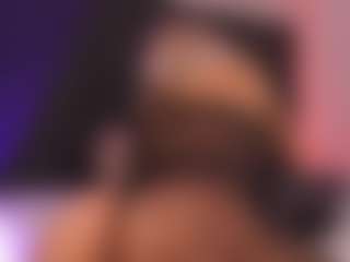 Live cam show with Scarlett-Vegga - Athletic on dropp.cam