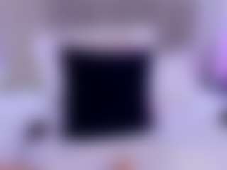 Live cam show with Laura Smith - Wet on Fling VIP Chat