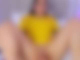 Live cam show with Laura Smith - Latina on CamClone | colombia