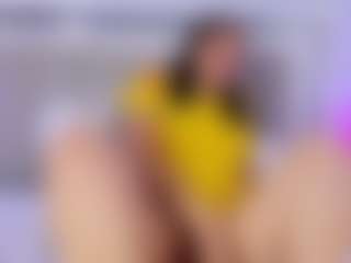 Live cam show with Laura Smith - Latina on CamwithHer | colombia