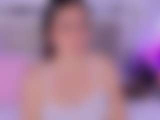 Live cam show with Laura Smith - Twerk on CamClone