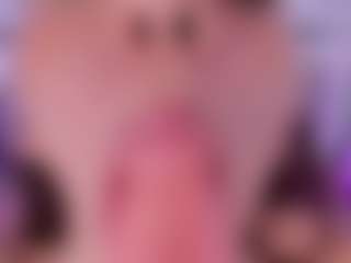 Live cam show with Laura Smith - Fuck Machine on AdultVida.com