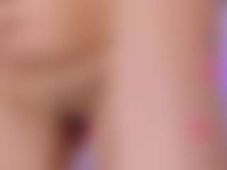 Laura Smith's Live Sex Cam Show