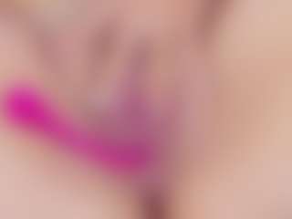 Laura Smith's Live Sex Cam Show