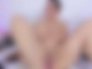 Laura Smith's Live Sex Cam Show