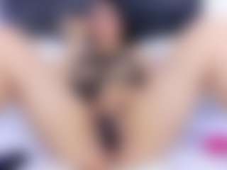 Laura Smith's Live Sex Cam Show